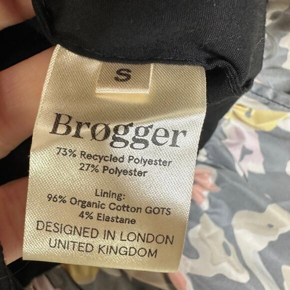 Brogger Floral Peplum Style Top - Picture 3 of 7